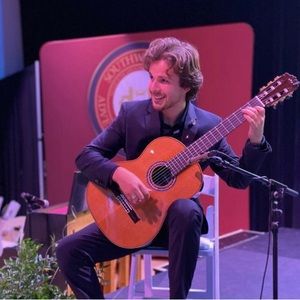 Meet your Posher, Benjamin